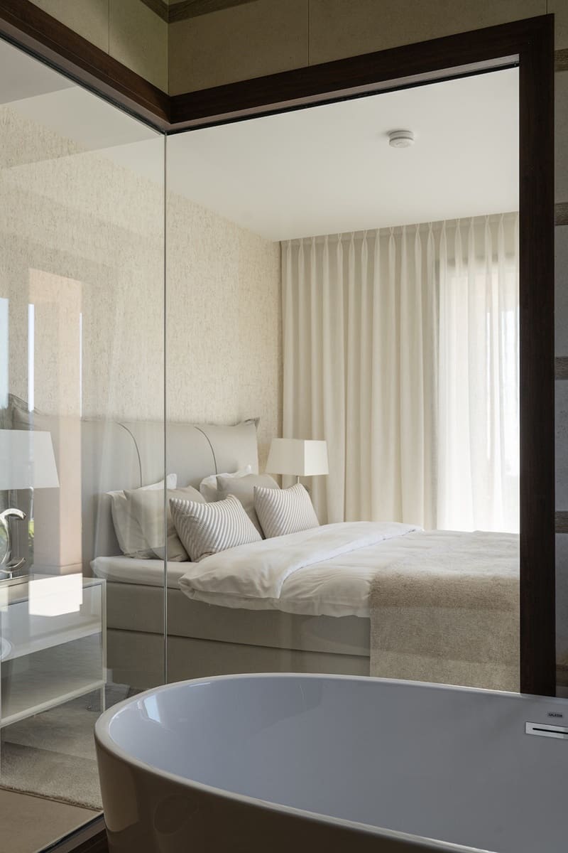 3 bedroom Apartment for sale in La Quinta with pool - € 1,290,000 (Ref: 9651239)