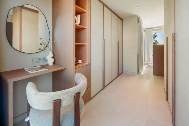 4 soverom Kjedet enebolig til salgs i Golden Mile, Marbella med svømmebasseng garasje - € 2 595 000 (Ref: 9651240)