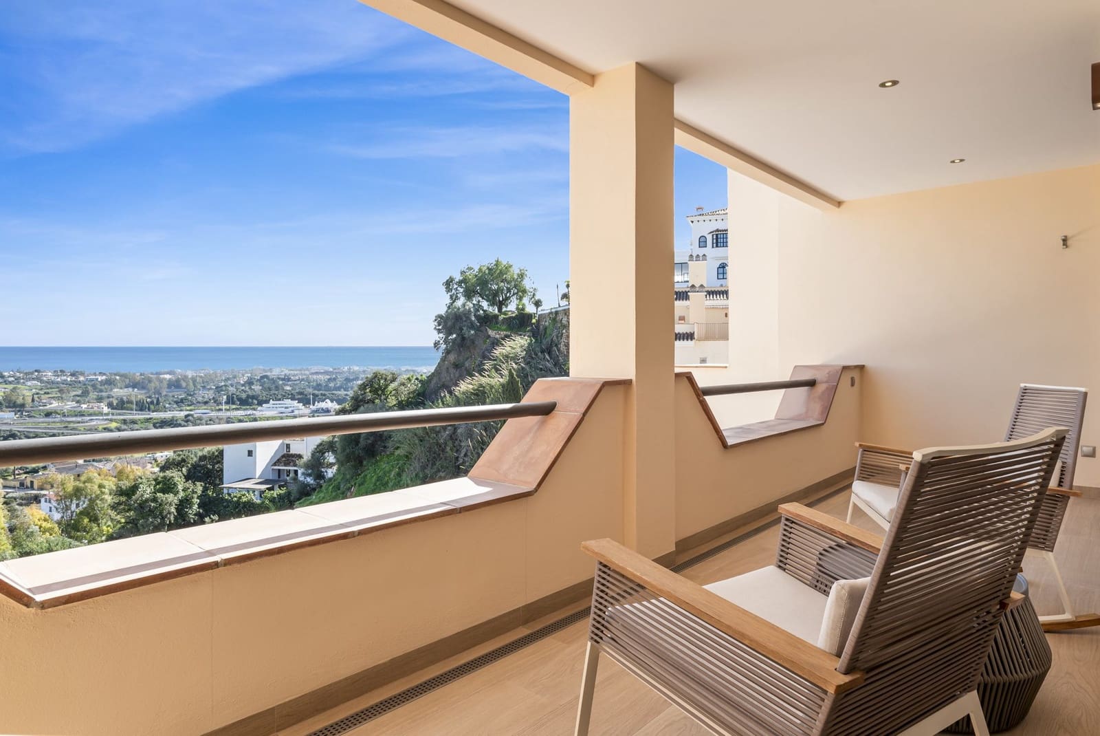 Ático de 4 habitaciones en Benahavís en venta con piscina garaje - 2.650.000 € (Ref: 9658327)