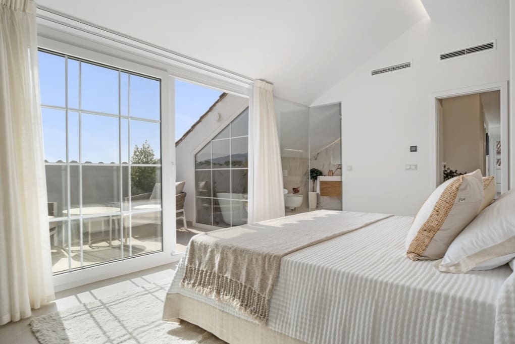 5 Zimmer Penthouse zu verkaufen in Marbella mit Pool Garage - 1.895.000 € (Ref: 9658330)