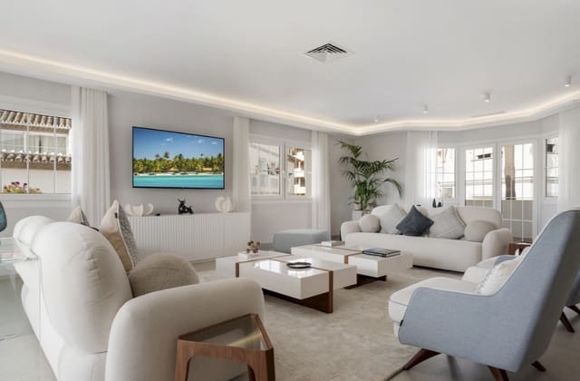 5 Zimmer Penthouse zu verkaufen in Marbella mit Pool Garage - 1.895.000 € (Ref: 9658330)