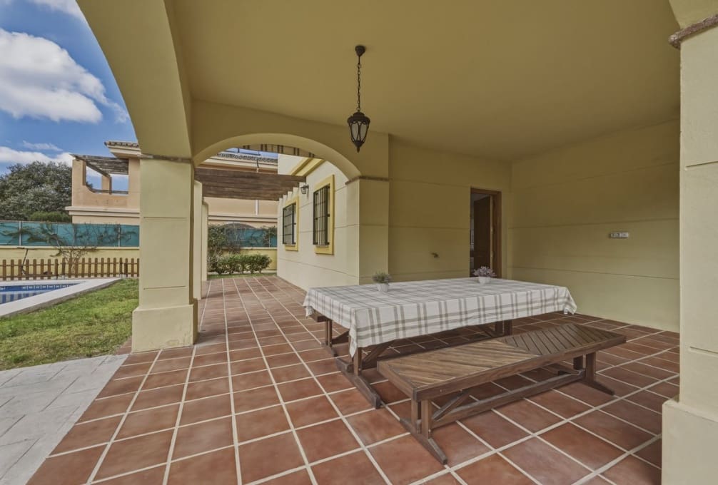 5 soverom Villa til salgs i Mijas Costa med svømmebasseng garasje - € 810 000 (Ref: 9658331)