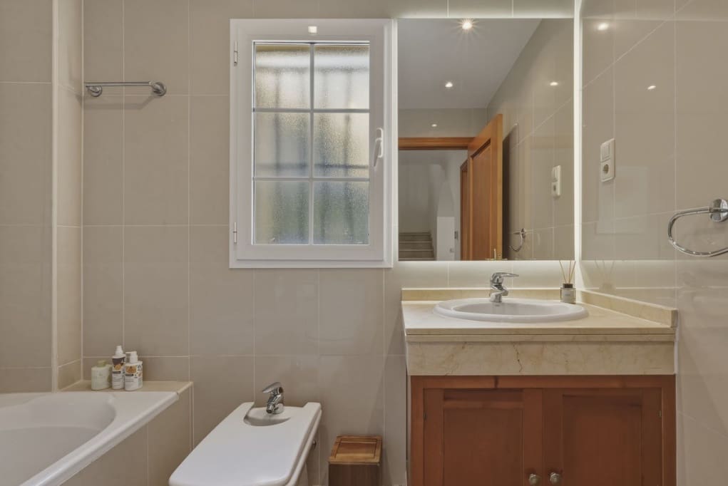 5 soverom Villa til salgs i Mijas Costa med svømmebasseng garasje - € 810 000 (Ref: 9658331)