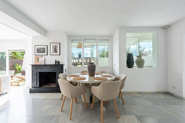 Chalet de 3 habitaciones en Marbella en venta con piscina garaje - 999.000 € (Ref: 9669940)