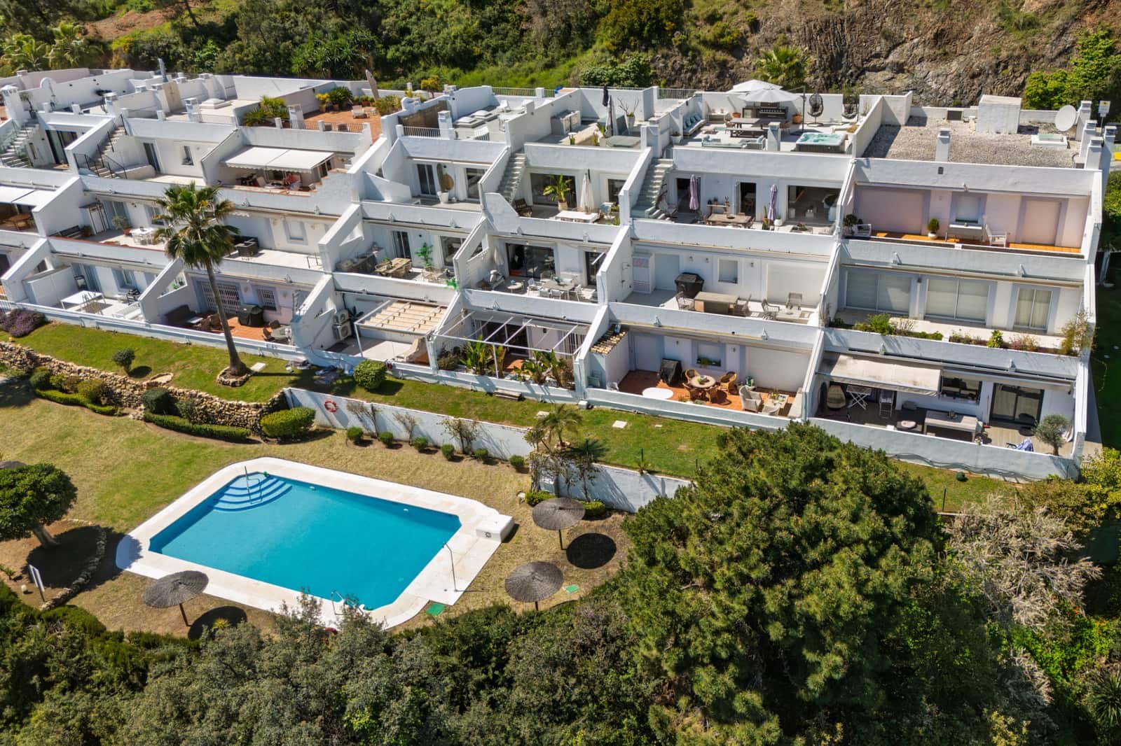 3 chambre Appartement à vendre à Benahavis avec piscine garage - 1 195 000 € (Ref: 9669942)