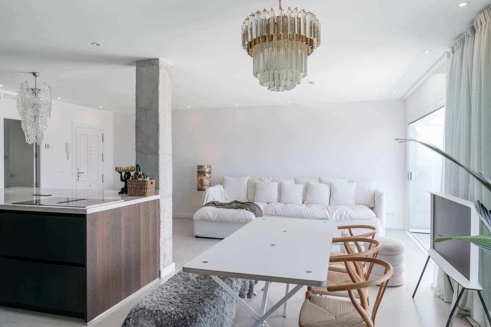 3 sypialnia Apartament na sprzedaż w Benahavis z basenem garażem - 1 195 000 € (Ref: 9669942)