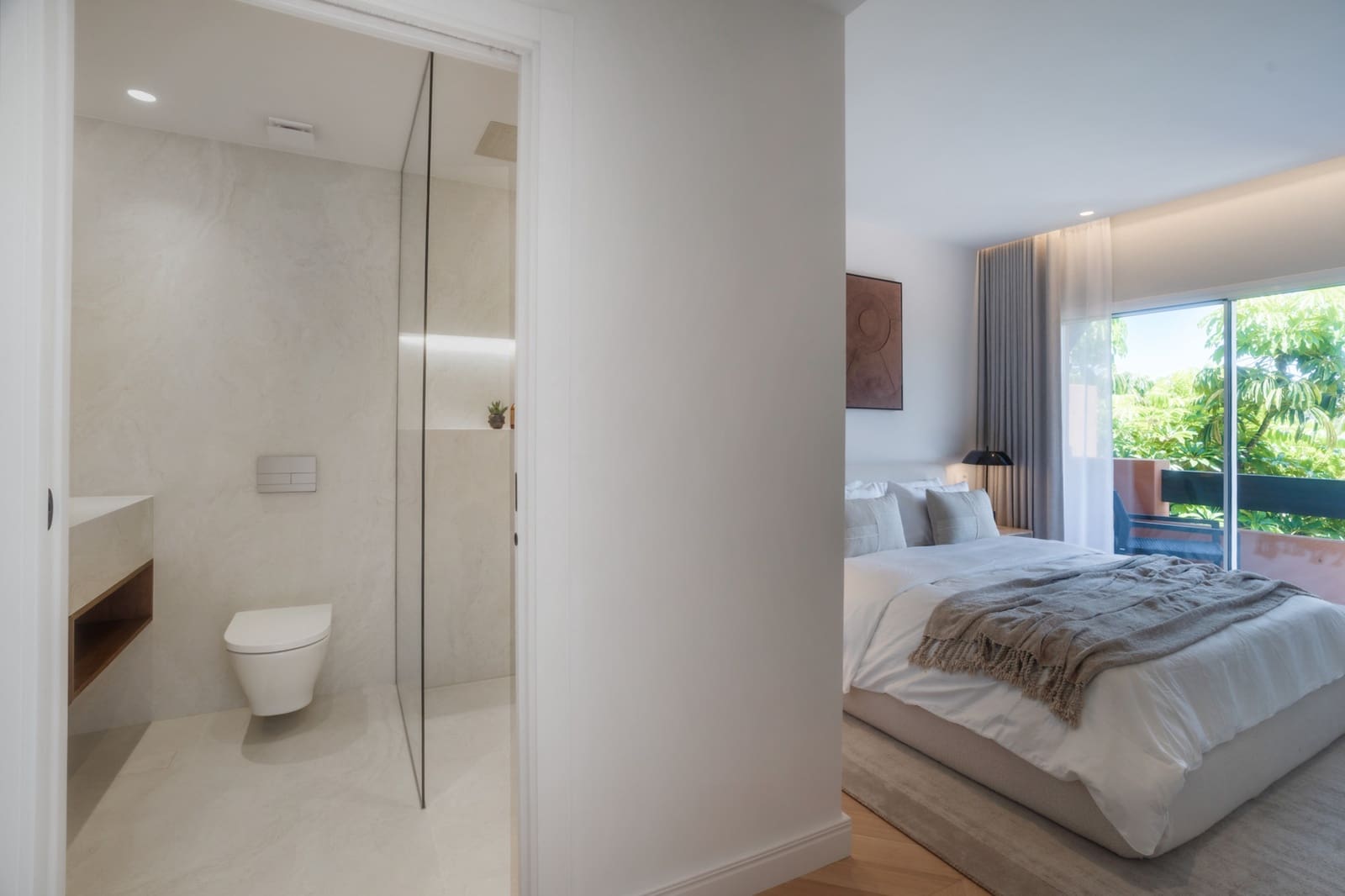 4 bedroom Penthouse for sale in Marbella with pool garage - € 1,749,000 (Ref: 9679473)