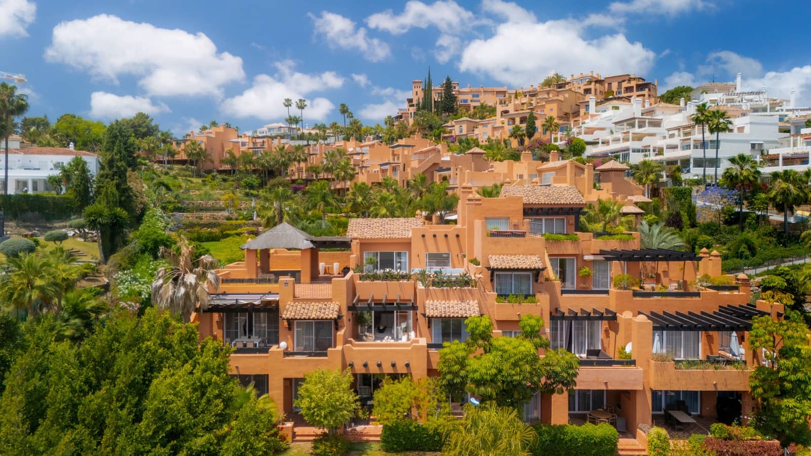 4 bedroom Penthouse for sale in Marbella with pool garage - € 1,749,000 (Ref: 9679473)