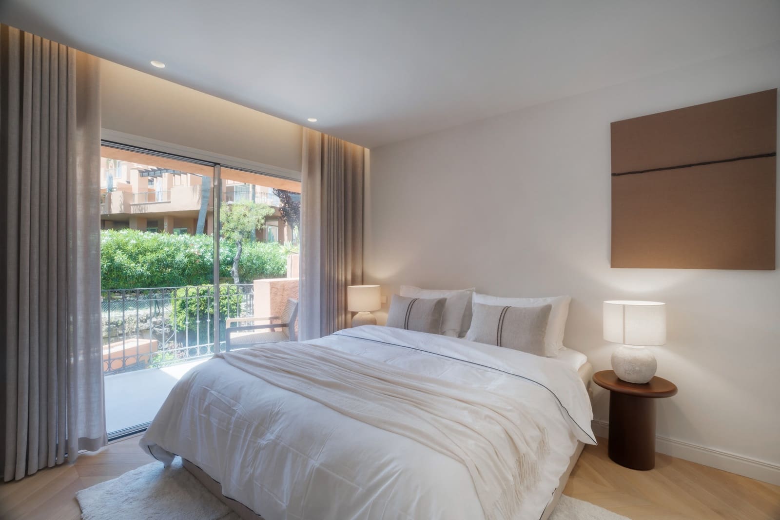 4 bedroom Penthouse for sale in Marbella with pool garage - € 1,749,000 (Ref: 9679473)