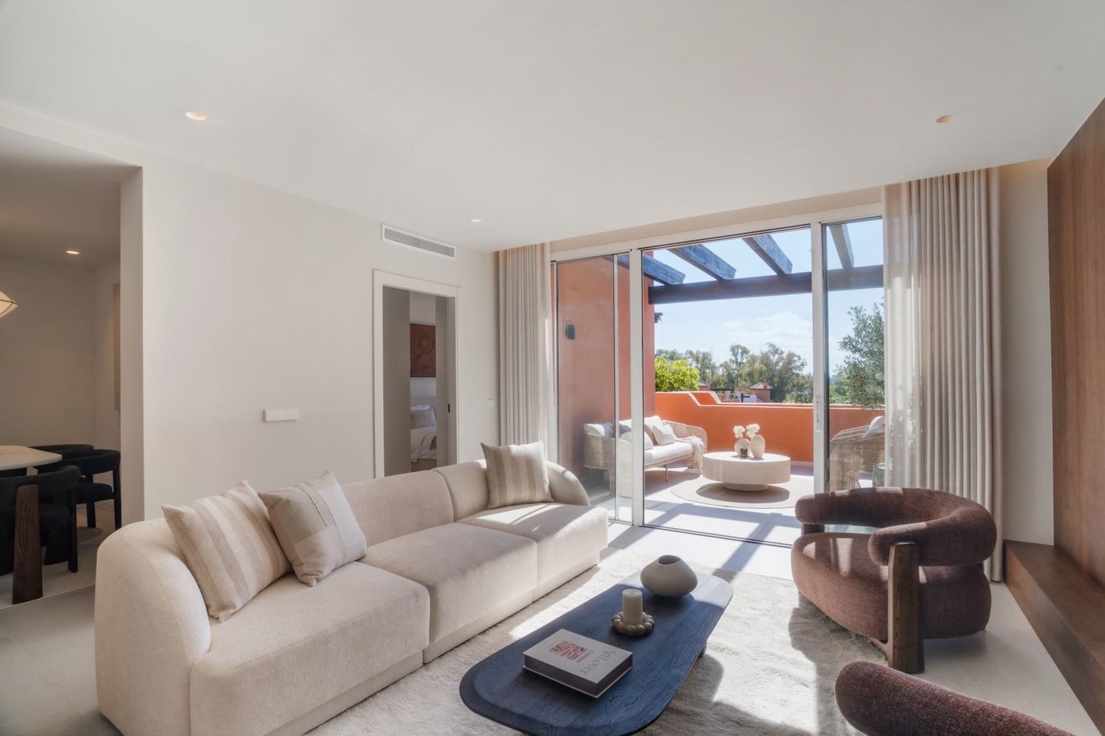 4 bedroom Penthouse for sale in Marbella with pool garage - € 1,749,000 (Ref: 9679473)