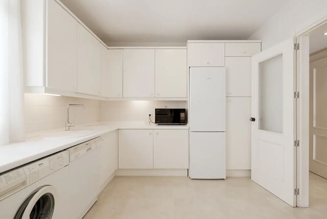 2 chambre Penthouse à vendre à Sotogrande, San Roque avec garage - 525 000 € (Ref: 9679475)