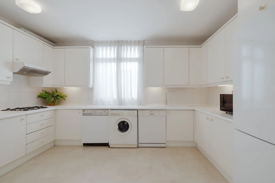 2 soverom Penthouse til salgs i Sotogrande med garasje - € 525 000 (Ref: 9679475)