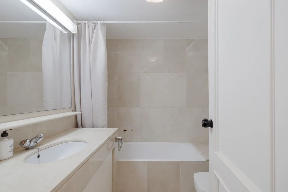 2 soverom Penthouse til salgs i Sotogrande med garasje - € 525 000 (Ref: 9679475)