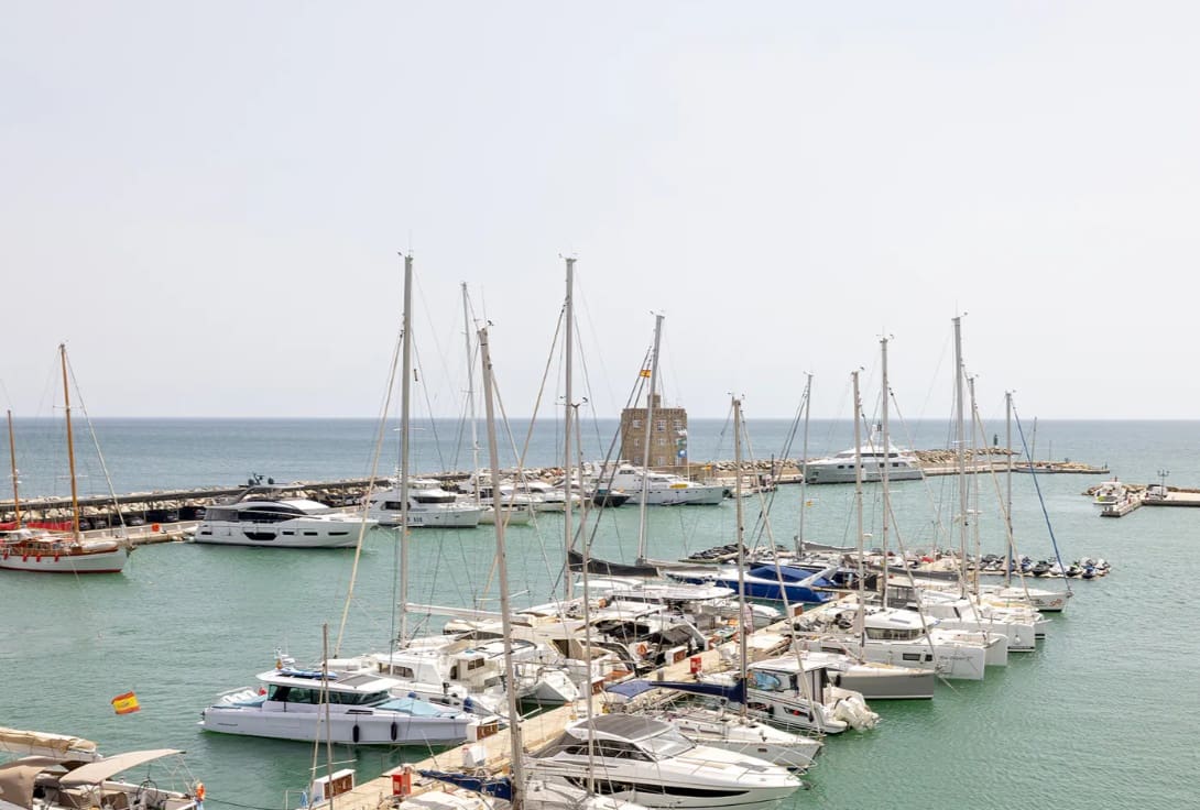 2 soverom Penthouse til salgs i Sotogrande med garasje - € 525 000 (Ref: 9679475)