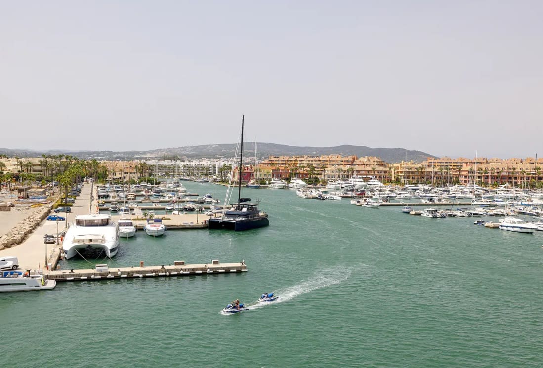 2 soverom Penthouse til salgs i Sotogrande med garasje - € 525 000 (Ref: 9679475)
