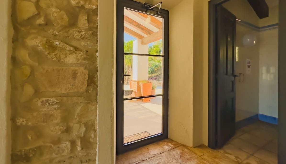 13 soverom Villa til salgs i Villanueva de la Concepcion med svømmebasseng garasje - € 2 250 000 (Ref: 9683372)