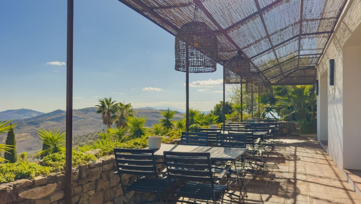 13 soverom Villa til salgs i Villanueva de la Concepcion med svømmebasseng garasje - € 2 250 000 (Ref: 9683372)