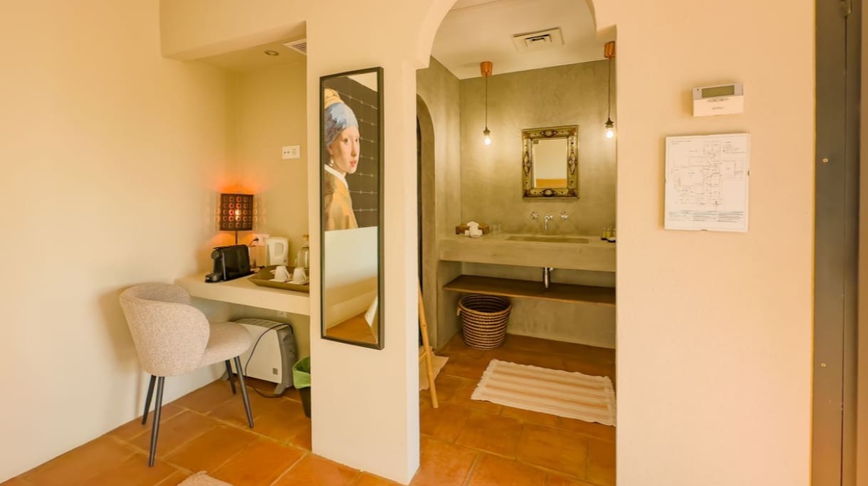 13 soverom Villa til salgs i Villanueva de la Concepcion med svømmebasseng garasje - € 2 250 000 (Ref: 9683372)