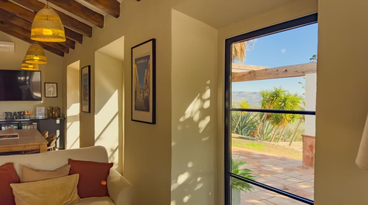 13 bedroom Villa for sale in Villanueva de la Concepcion with pool garage - € 1,995,000 (Ref: 9683372)