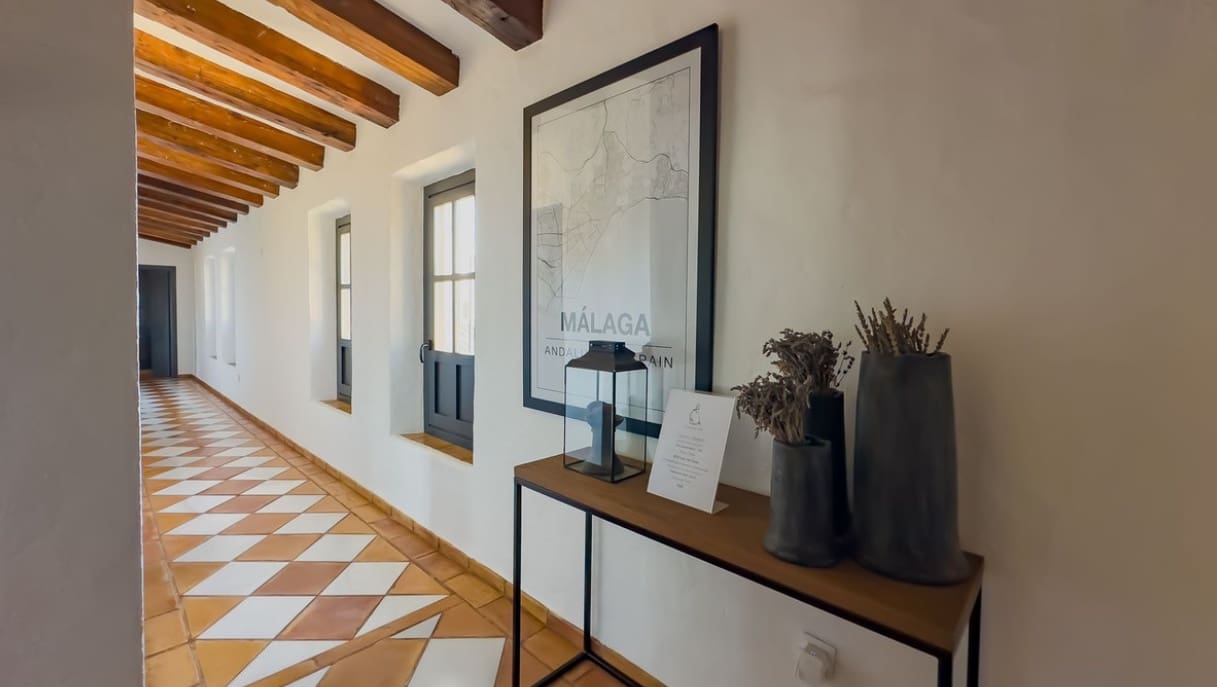 13 bedroom Villa for sale in Villanueva de la Concepcion with pool garage - € 1,995,000 (Ref: 9683372)