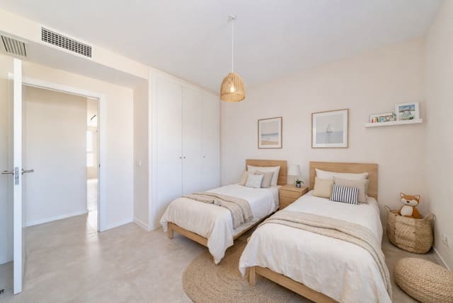 3 soveværelse Semi-Rækkehus til salg i La Cala de Mijas, Mijas med swimmingpool garage - € 890.000 (Ref: 9683379)