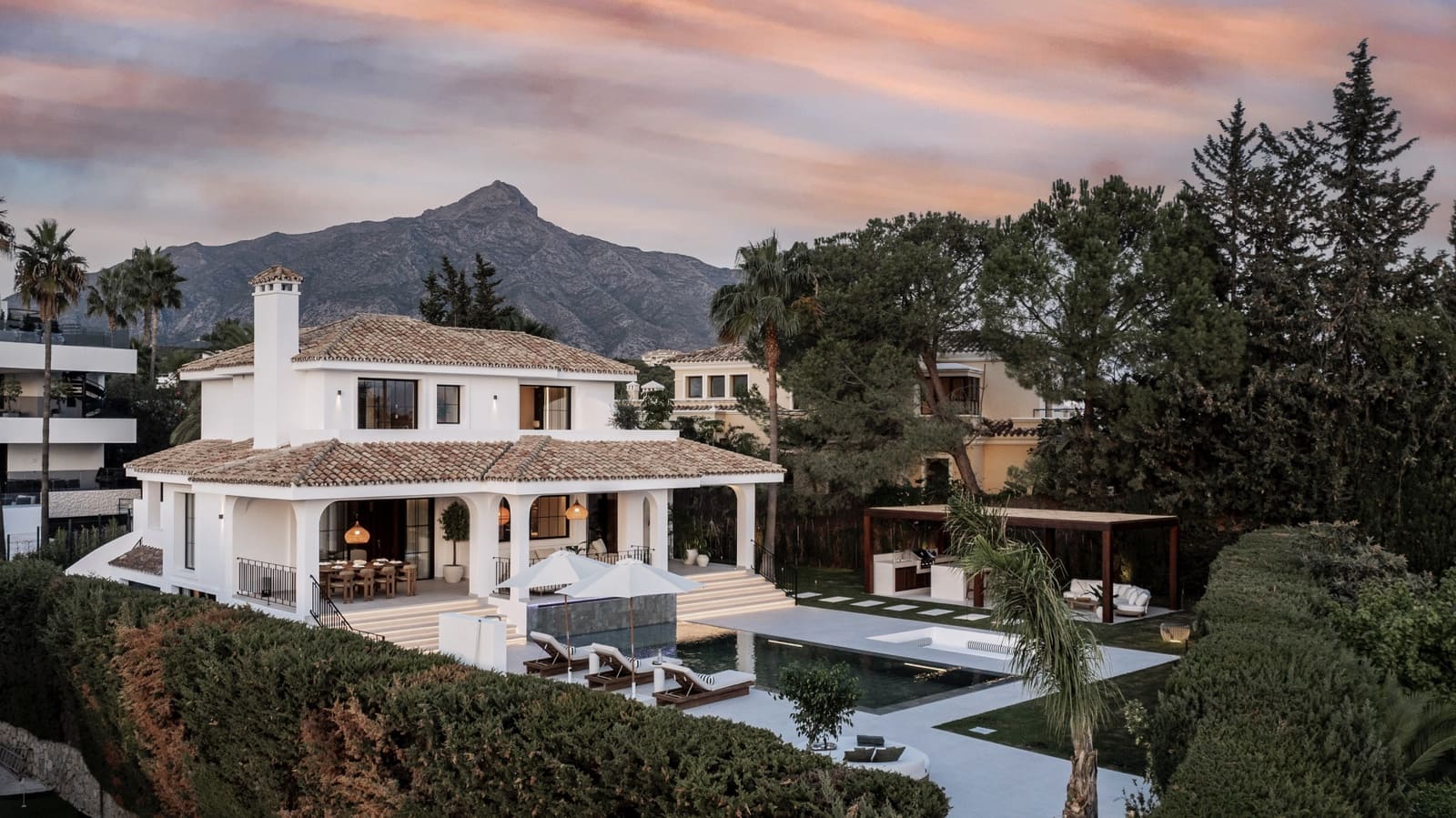 5 quarto Moradia para venda em Marbella com piscina garagem - 4 950 000 € (Ref: 9683387)