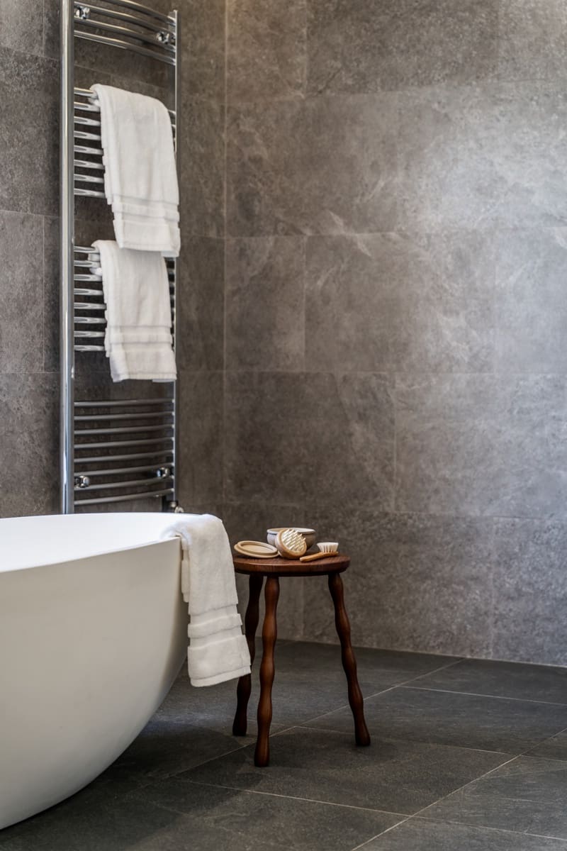 5 sypialnia Willa na sprzedaż w Estepona z basenem garażem - 2 195 000 € (Ref: 9683388)