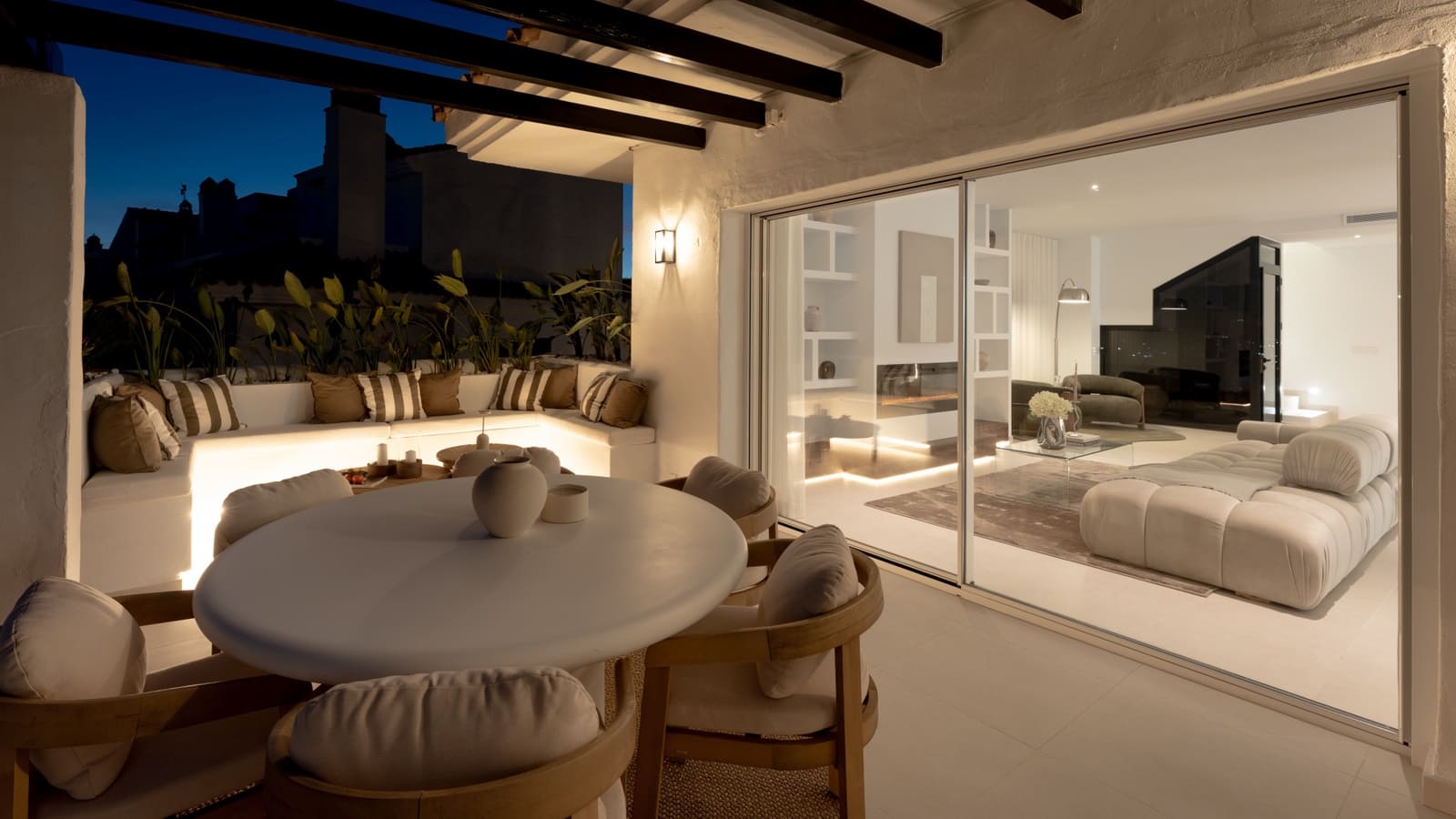 3 soveværelse Penthouse til salg i Marbella med swimmingpool garage - € 1.695.000 (Ref: 9704533)