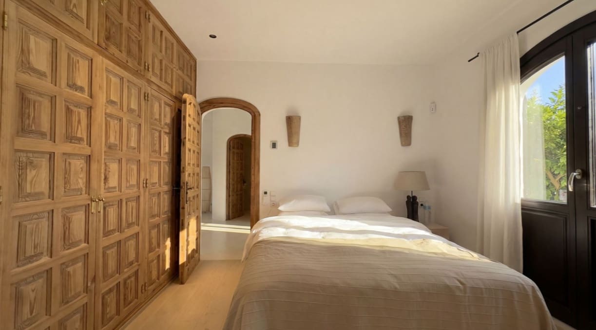 5 soverom Villa til salgs i Alhaurin el Grande med svømmebasseng garasje - € 2 150 000 (Ref: 9704534)