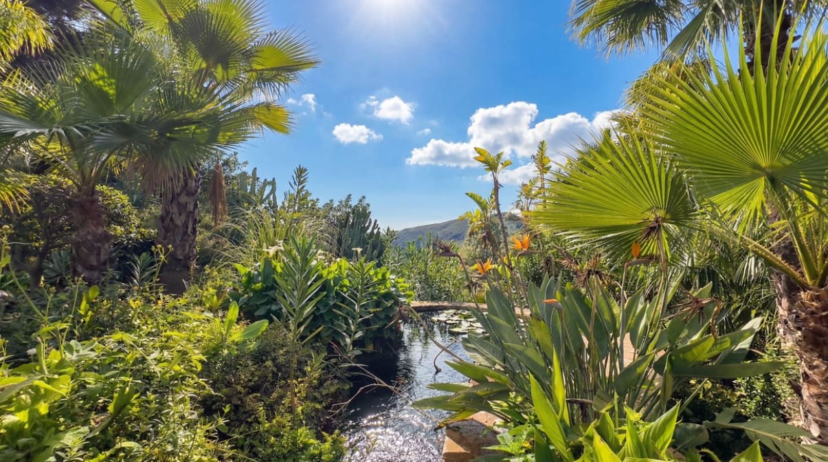 5 soverom Villa til salgs i Alhaurin el Grande med svømmebasseng garasje - € 2 150 000 (Ref: 9704534)