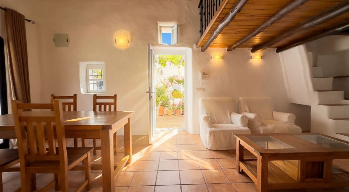 5 soverom Villa til salgs i Alhaurin el Grande med svømmebasseng garasje - € 2 150 000 (Ref: 9704534)