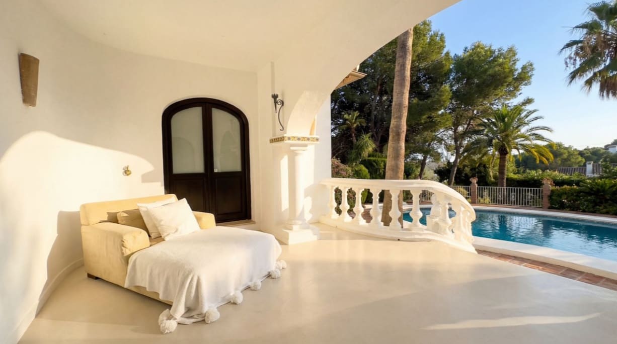 5 soverom Villa til salgs i Alhaurin el Grande med svømmebasseng garasje - € 2 150 000 (Ref: 9704534)