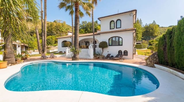 5 soverom Villa til salgs i Alhaurín el Grande med svømmebasseng garasje - € 2 150 000 (Ref: 9704534)