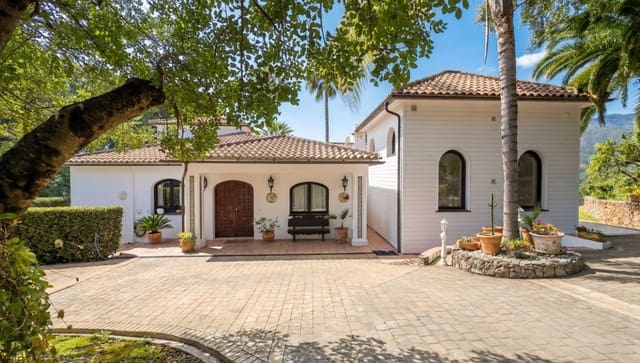 5 soverom Villa til salgs i Alhaurín el Grande med svømmebasseng garasje - € 2 150 000 (Ref: 9704534)