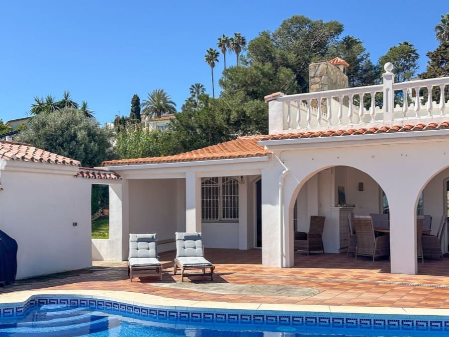 4 soverom Villa til salgs i Buenas Noches med svømmebasseng garasje - € 899 000 (Ref: 9704535)