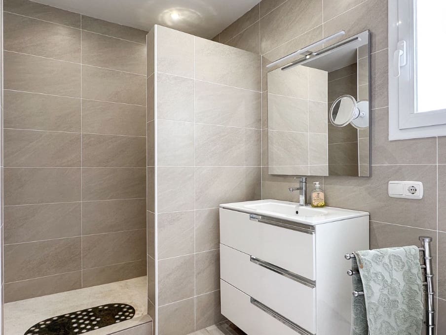 4 soverom Villa til salgs i Buenas Noches med svømmebasseng garasje - € 899 000 (Ref: 9704535)