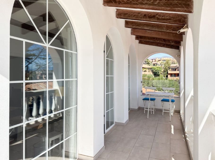 4 soverom Villa til salgs i Buenas Noches med svømmebasseng garasje - € 899 000 (Ref: 9704535)