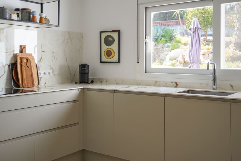 4 soverom Villa til salgs i Buenas Noches med svømmebasseng garasje - € 899 000 (Ref: 9704535)