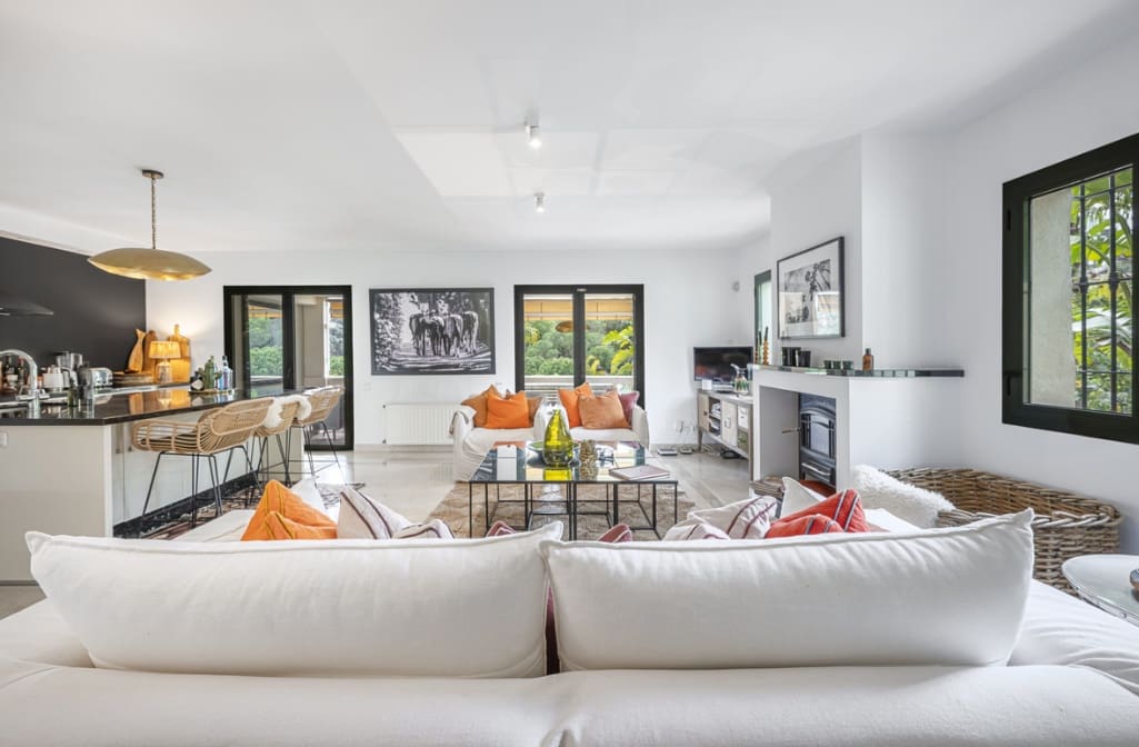 4 slaapkamer Villa te koop in Sotogrande met zwembad garage - € 1.275.000 (Ref: 9704536)