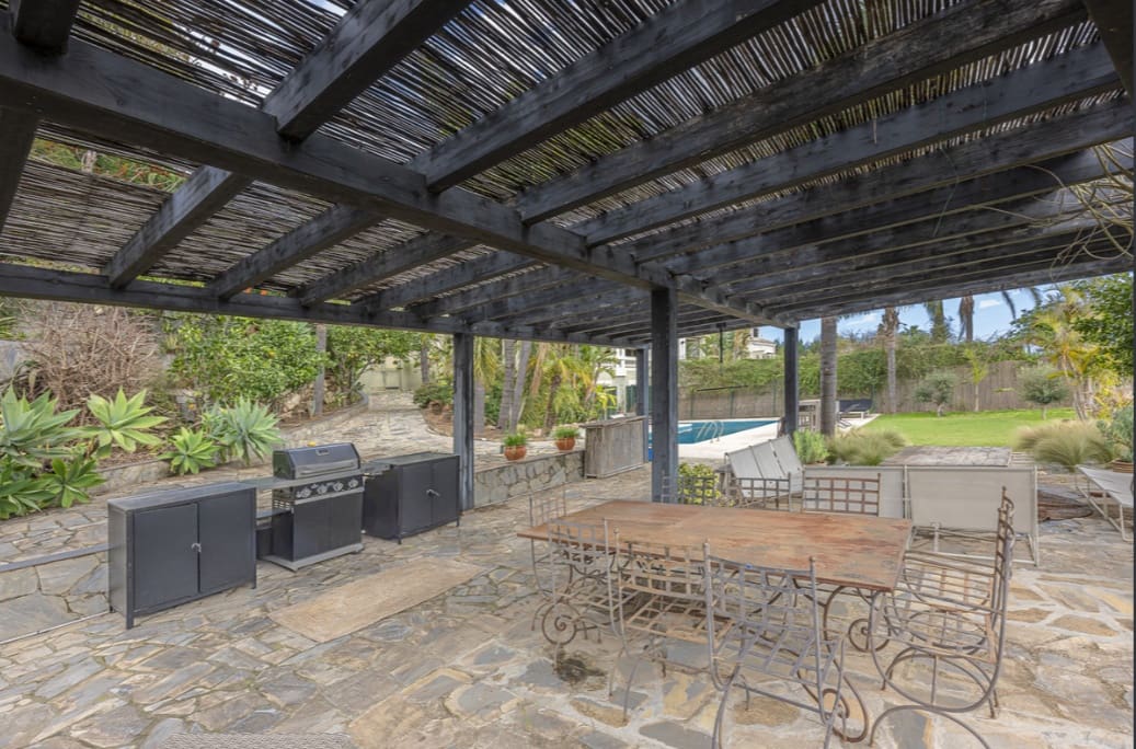 4 slaapkamer Villa te koop in Sotogrande met zwembad garage - € 1.275.000 (Ref: 9704536)