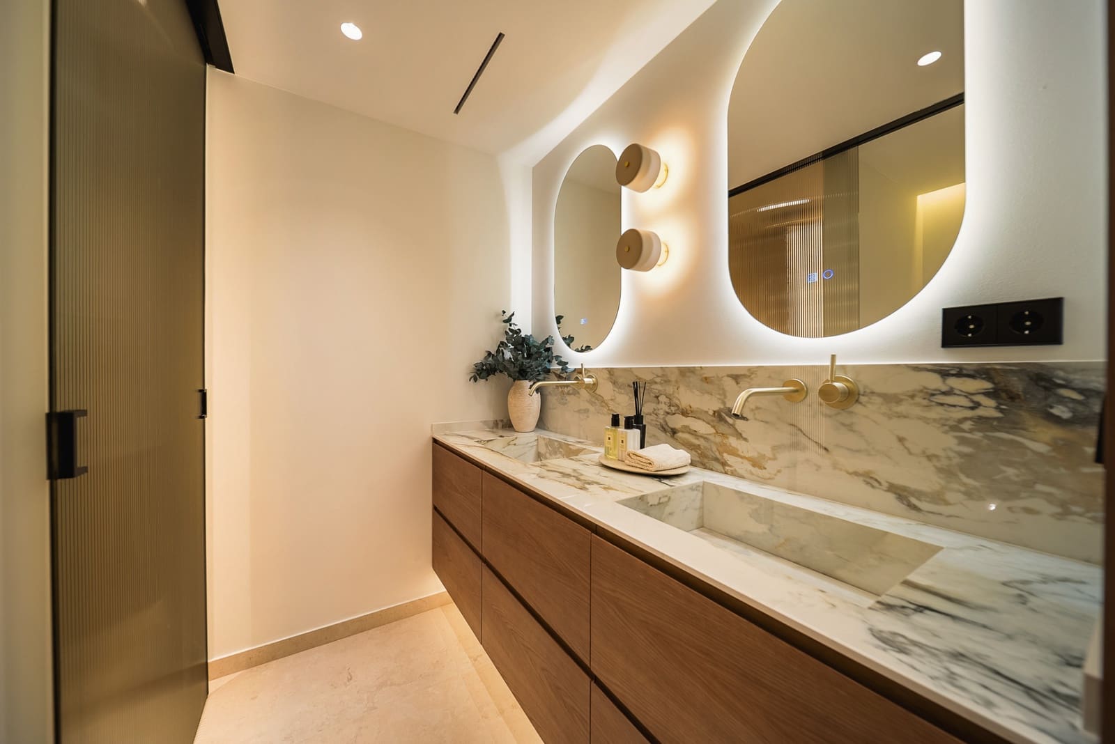 3 Zimmer Apartment zu verkaufen in Golden Mile mit Pool - 1.280.000 € (Ref: 9711086)