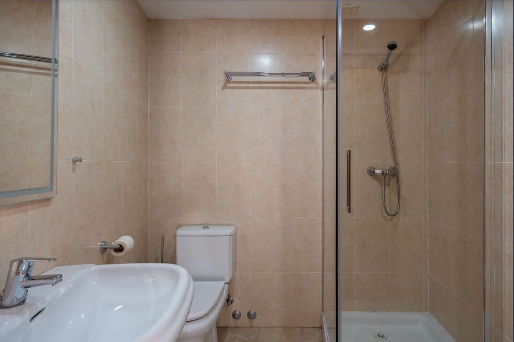 5 soveværelse Byhus til salg i Estepona - € 699.000 (Ref: 9711088)