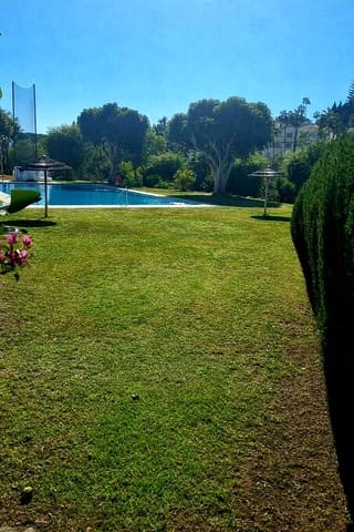 Apartamento de 2 habitaciones en Benahavís en venta con piscina - 625.000 € (Ref: 9726345)