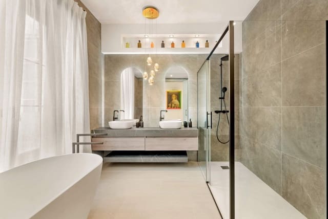 3 soveværelse Lejlighed til salg i Málaga by - € 1.164.000 (Ref: 9738325)