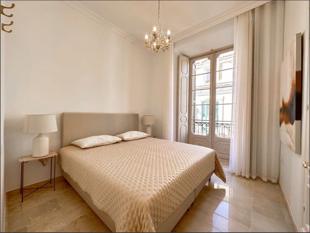 Apartamento de 3 habitaciones en Centro Historico, Málaga ciudad en venta - 849.000 € (Ref: 9738326)