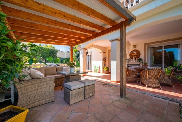 3 slaapkamer Villa te koop in Coín met zwembad garage - € 585.000 (Ref: 9745239)