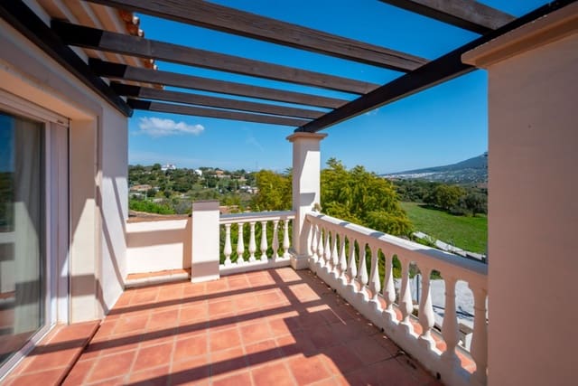3 slaapkamer Villa te koop in Coín met zwembad garage - € 585.000 (Ref: 9745239)