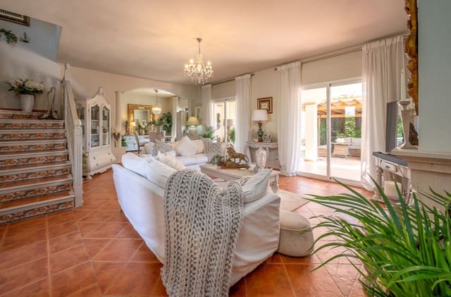 3 slaapkamer Villa te koop in Coín met zwembad garage - € 585.000 (Ref: 9745239)