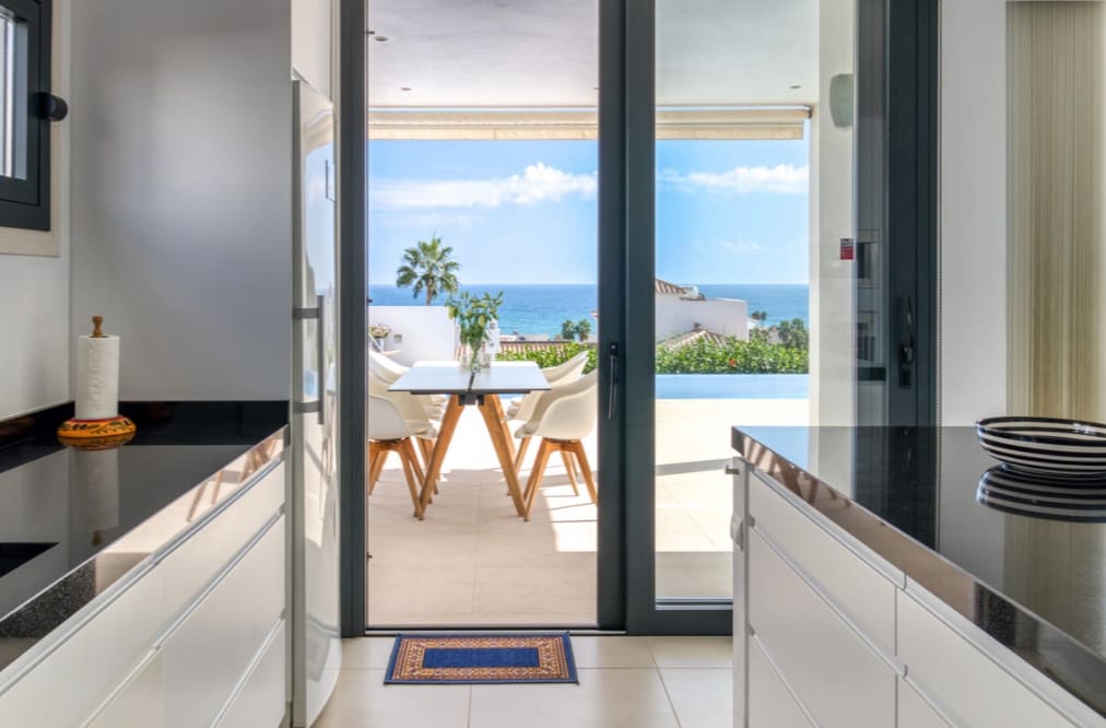 Chalet de 4 habitaciones en Mijas Costa en venta con piscina garaje - 2.395.000 € (Ref: 9745240)