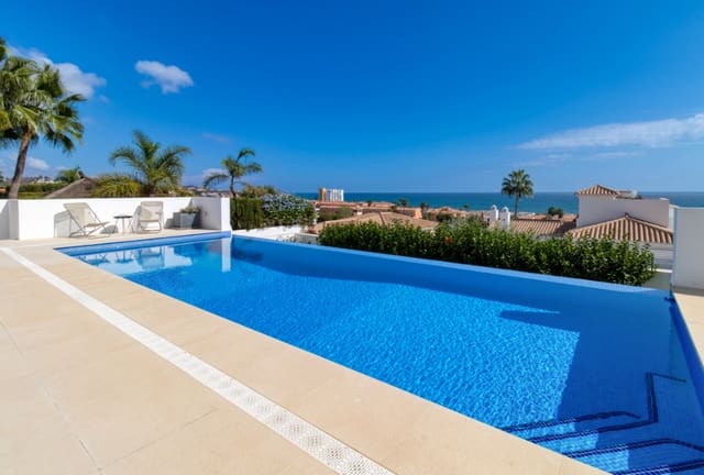 Chalet de 4 habitaciones en Mijas Costa, Mijas en venta con piscina garaje - 2.395.000 € (Ref: 9745240)